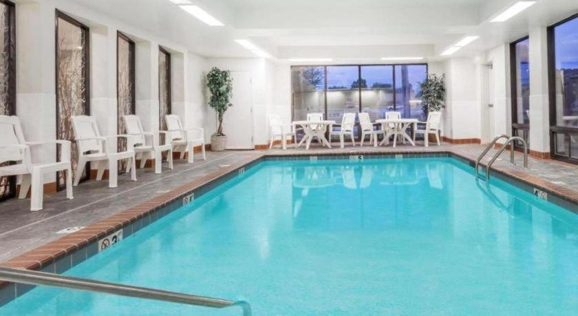 Days Inn Springfield South מראה חיצוני תמונה