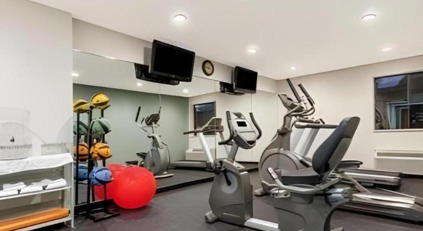 Days Inn Springfield South מראה חיצוני תמונה
